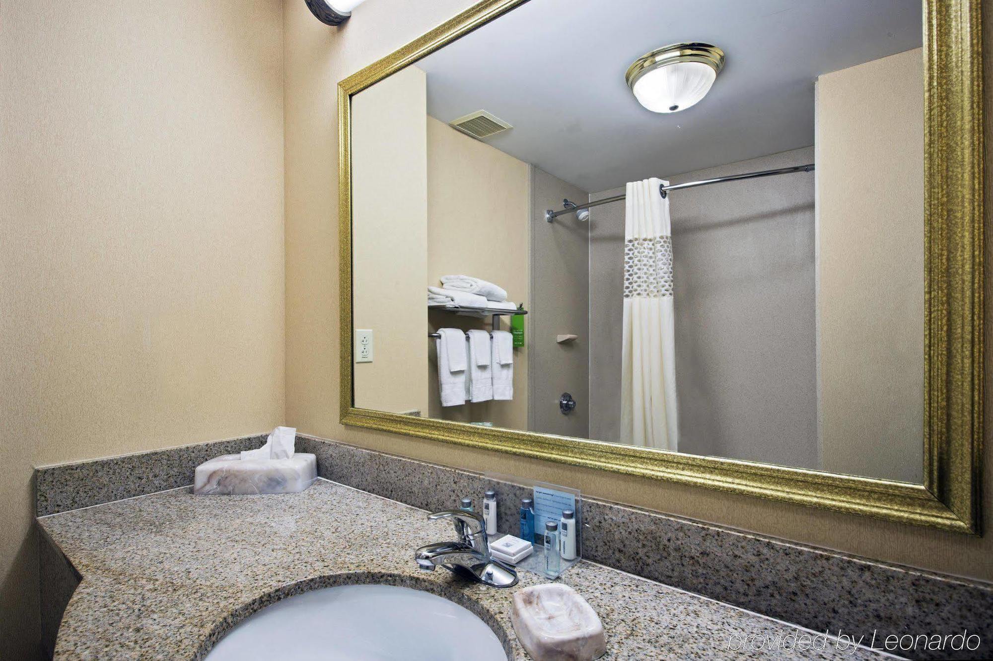 Hampton Inn Batavia Dış mekan fotoğraf