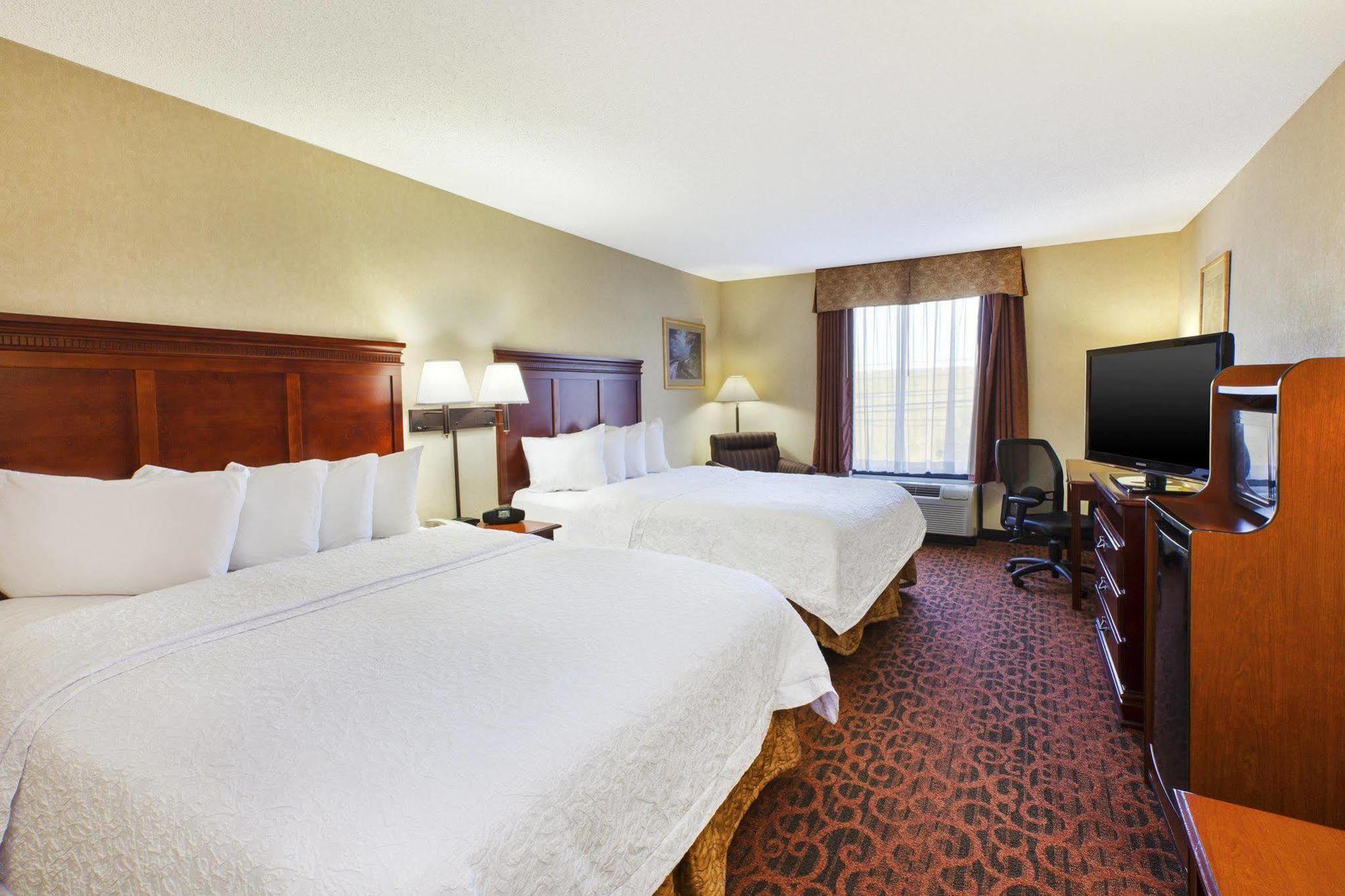 Hampton Inn Batavia Dış mekan fotoğraf