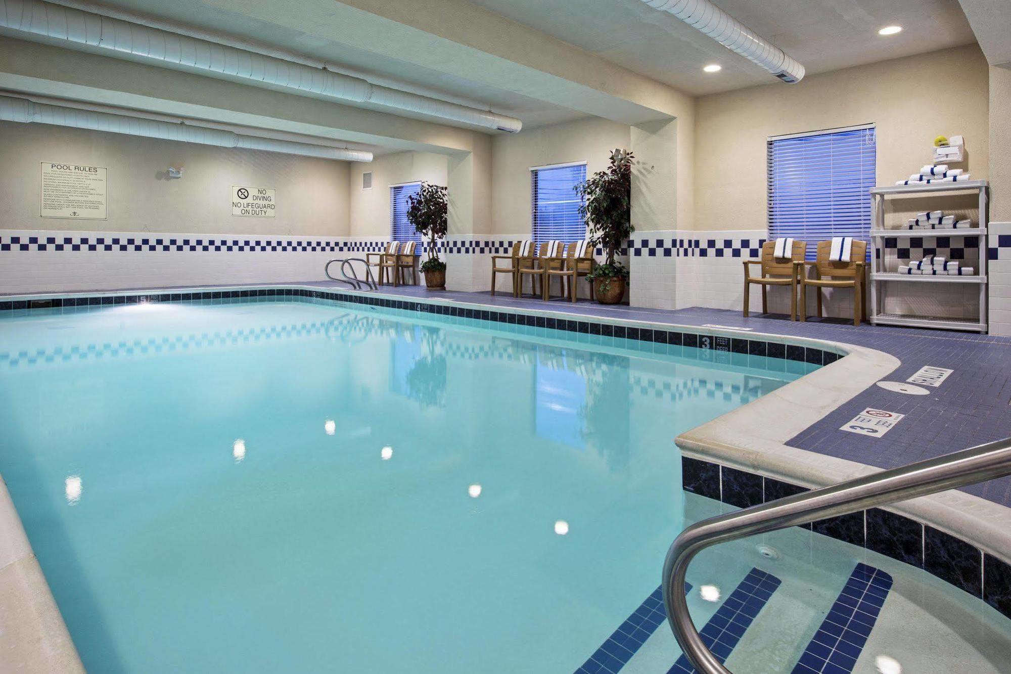 Hampton Inn Batavia Dış mekan fotoğraf