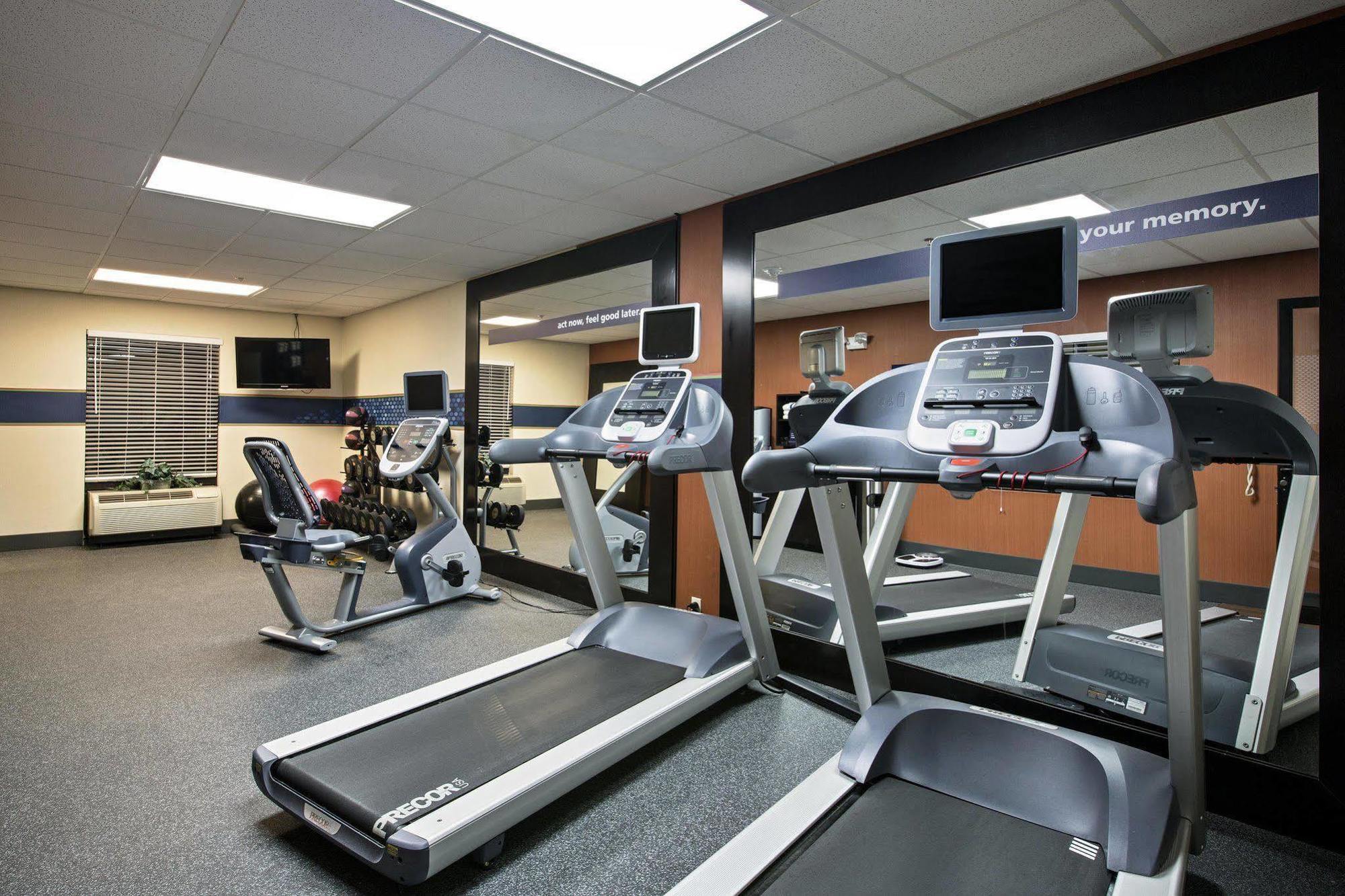 Hampton Inn Batavia Dış mekan fotoğraf